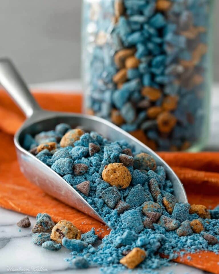 Cookie Monster Muddy Buddies Recipe