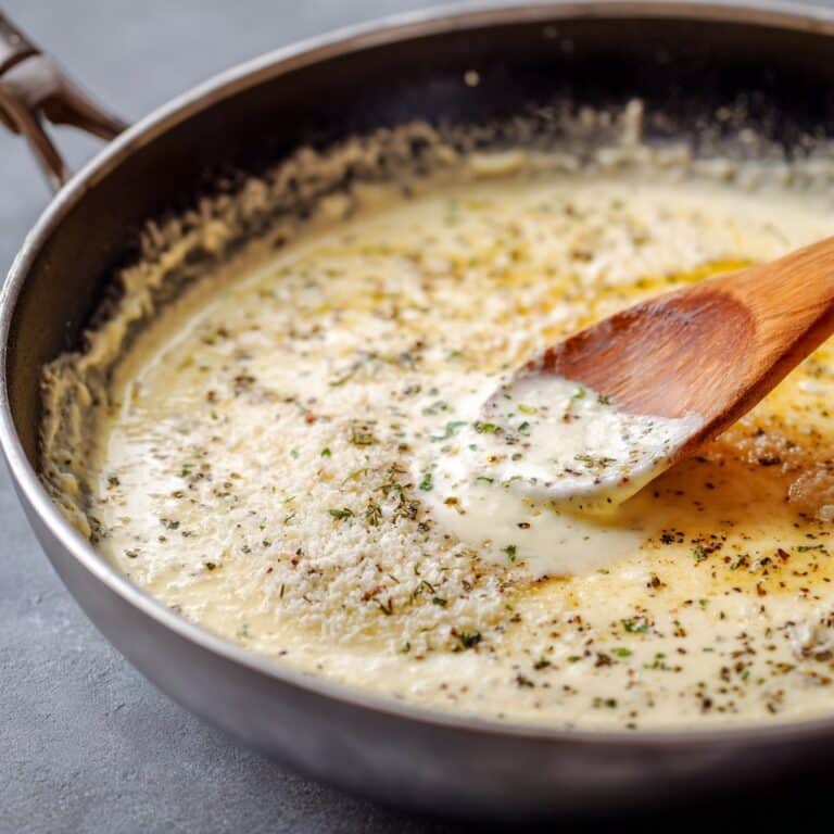 Garlic Cream Sauce for Steak Recipe