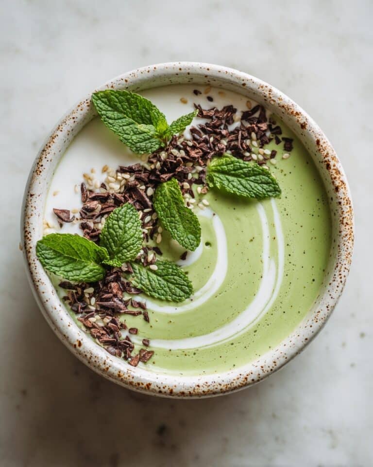 Mint Chip Spirulina Smoothie Recipe